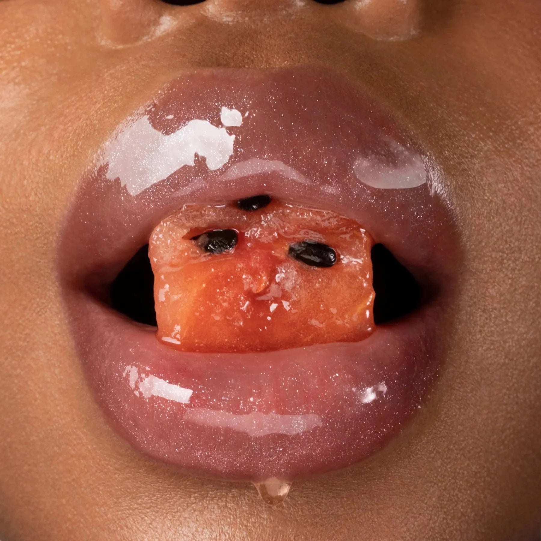 2 Pieces offer _ Gisou Honey Infused Lip Oil