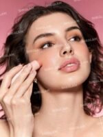 Sheglam Snatch 'N' Blush Stick - Image 4